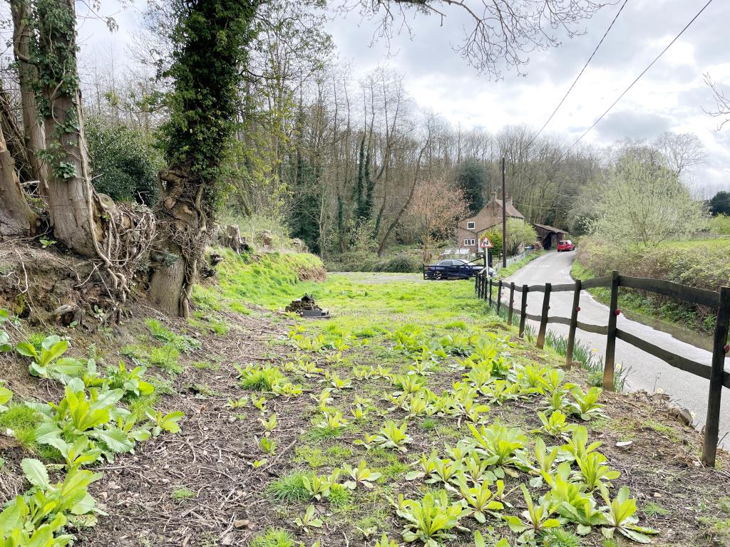 Lot: 133 - VACANT PARCEL OF LAND - Vacant parcel of land